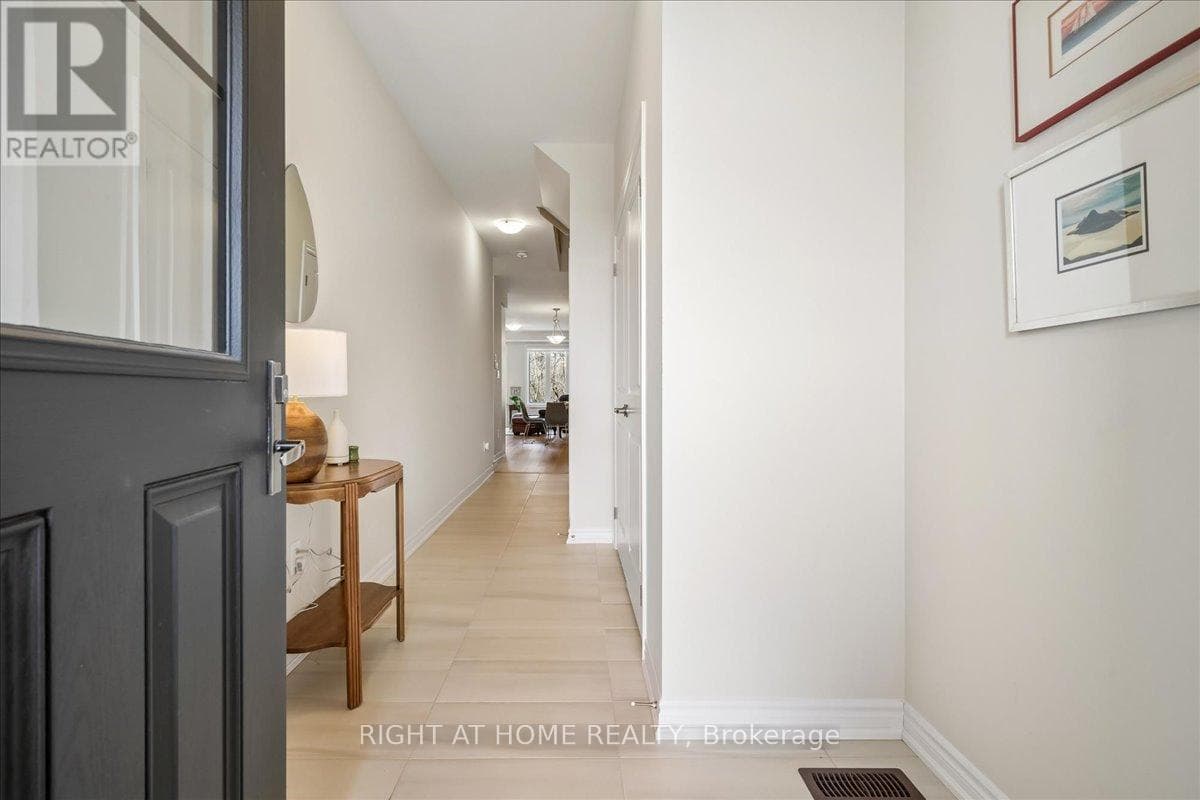 2092 ELLERSTON COMMON photo 5