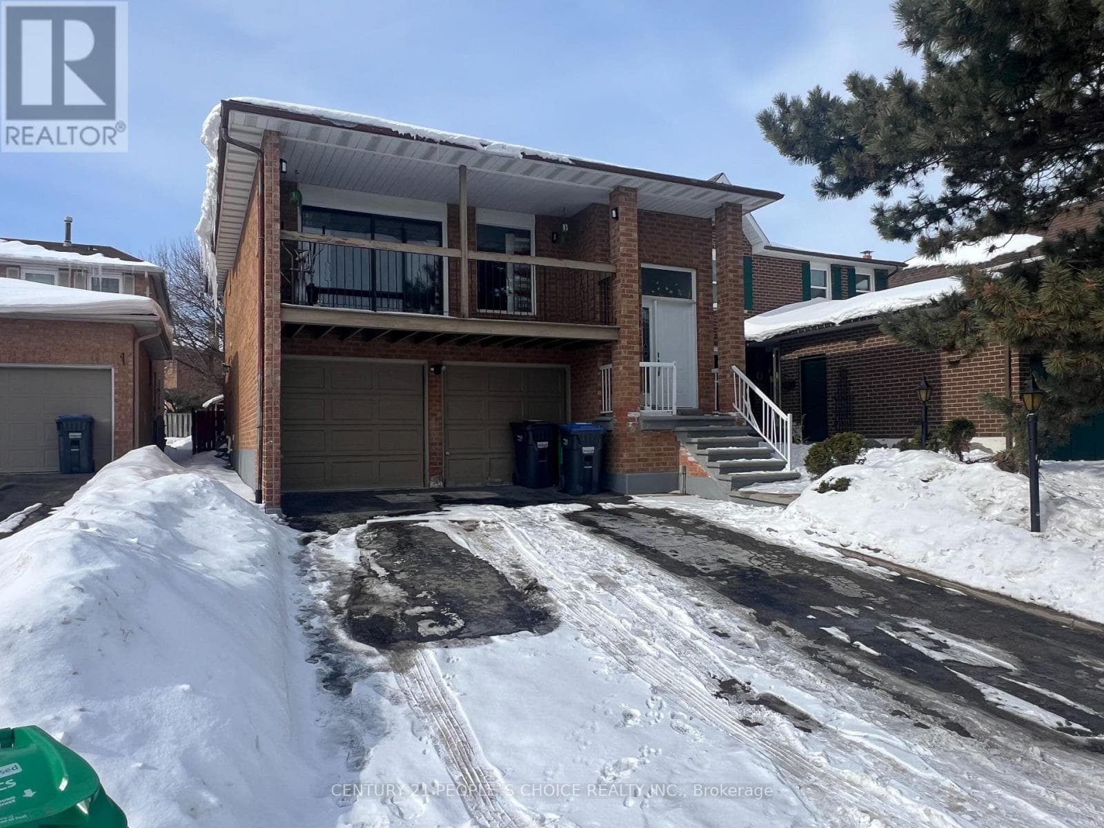 14 ALBERMARLE COURT photo 2