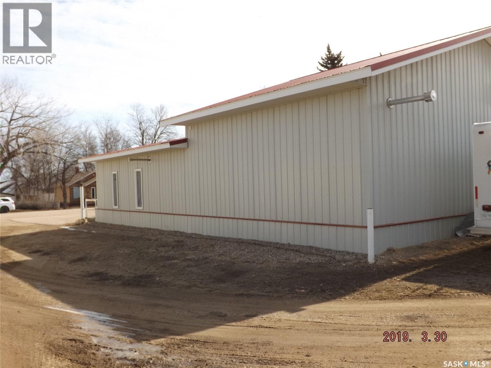 522 Mann AVENUE — photo 3