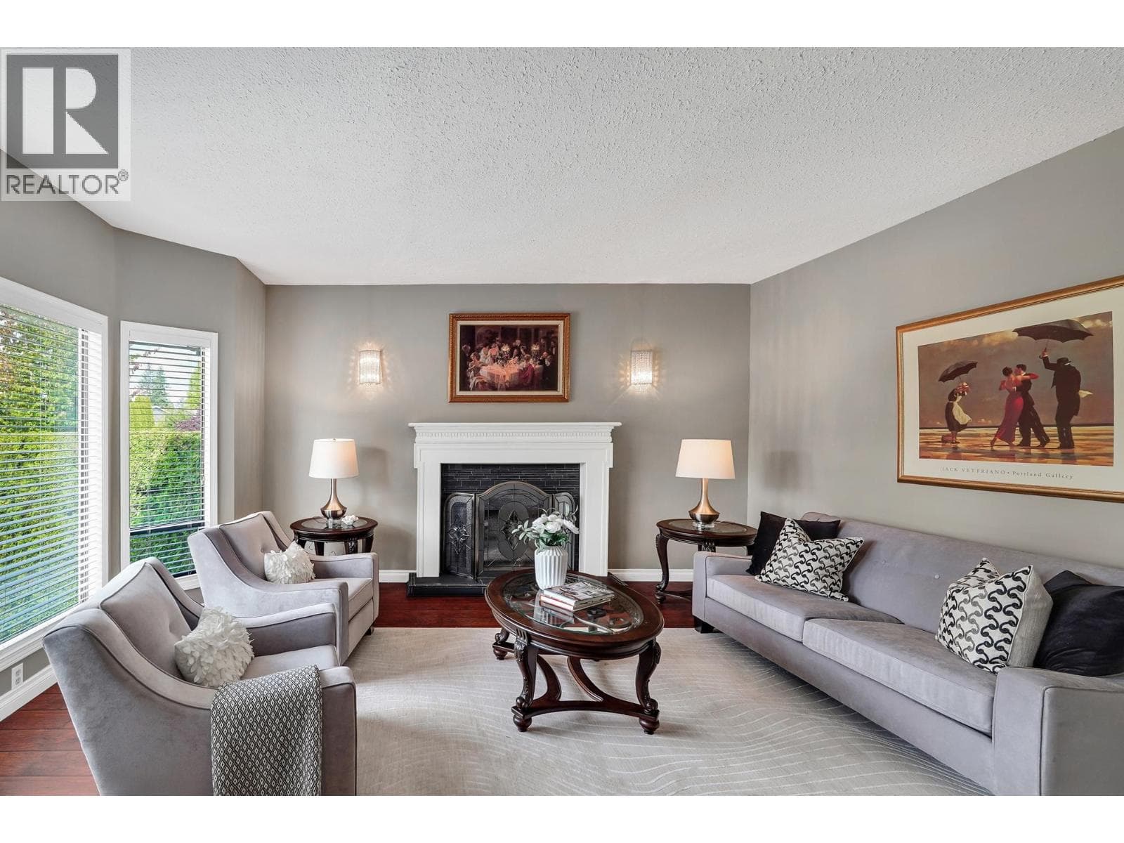 496 GLENBROOK DRIVE photo 3