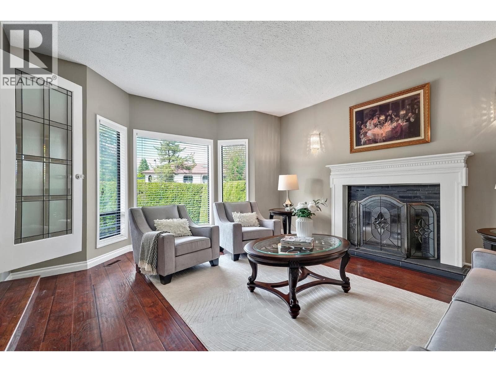 496 GLENBROOK DRIVE photo 4