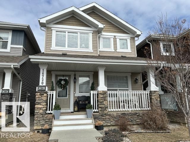 3 bed 3 bath single family at 16720 15 AV SW — $510,000
