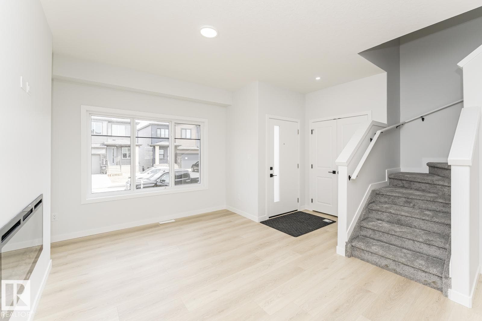 4 bed 3 bath single family at 6371 KING WD SW — $479,900