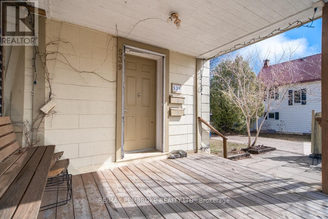 539 MCGEE STREET photo 4