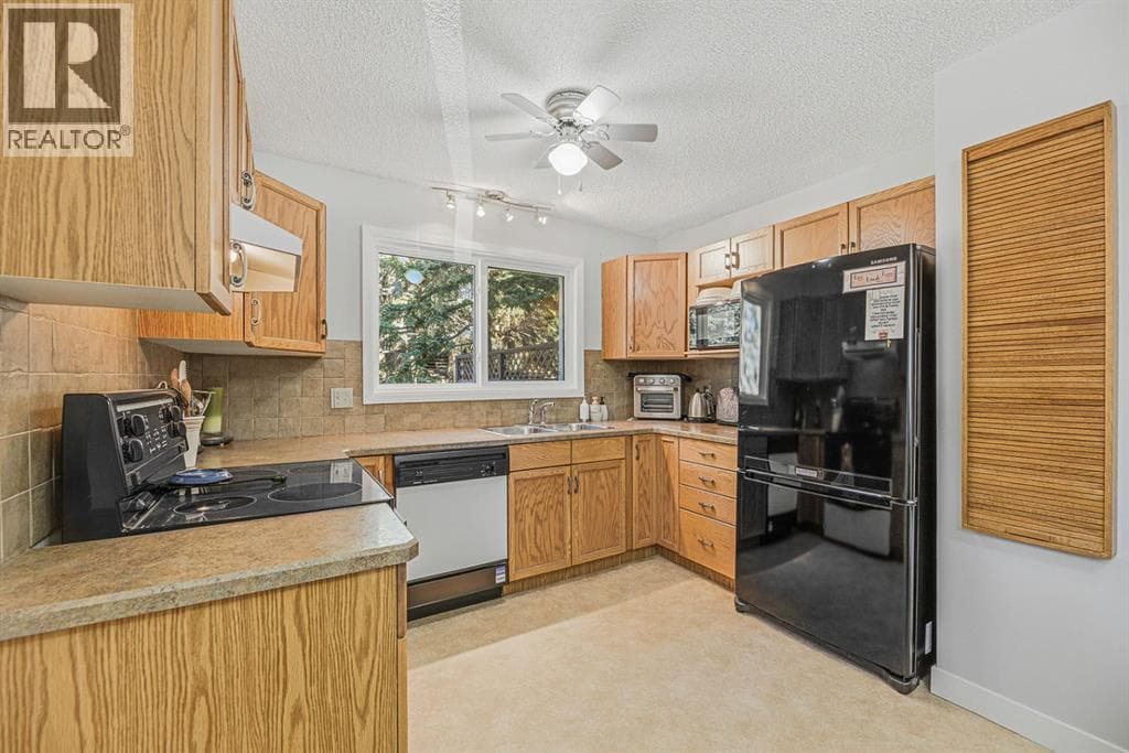 830, 3130 66 Avenue SW photo 4