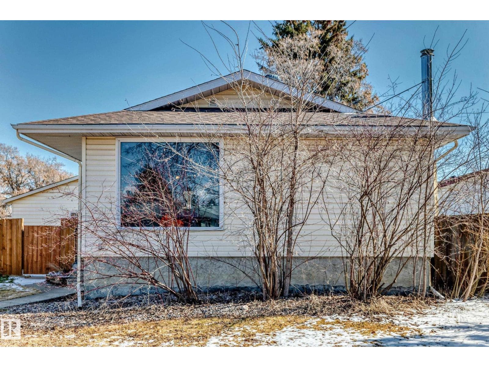 45 OATWAY DR photo 2