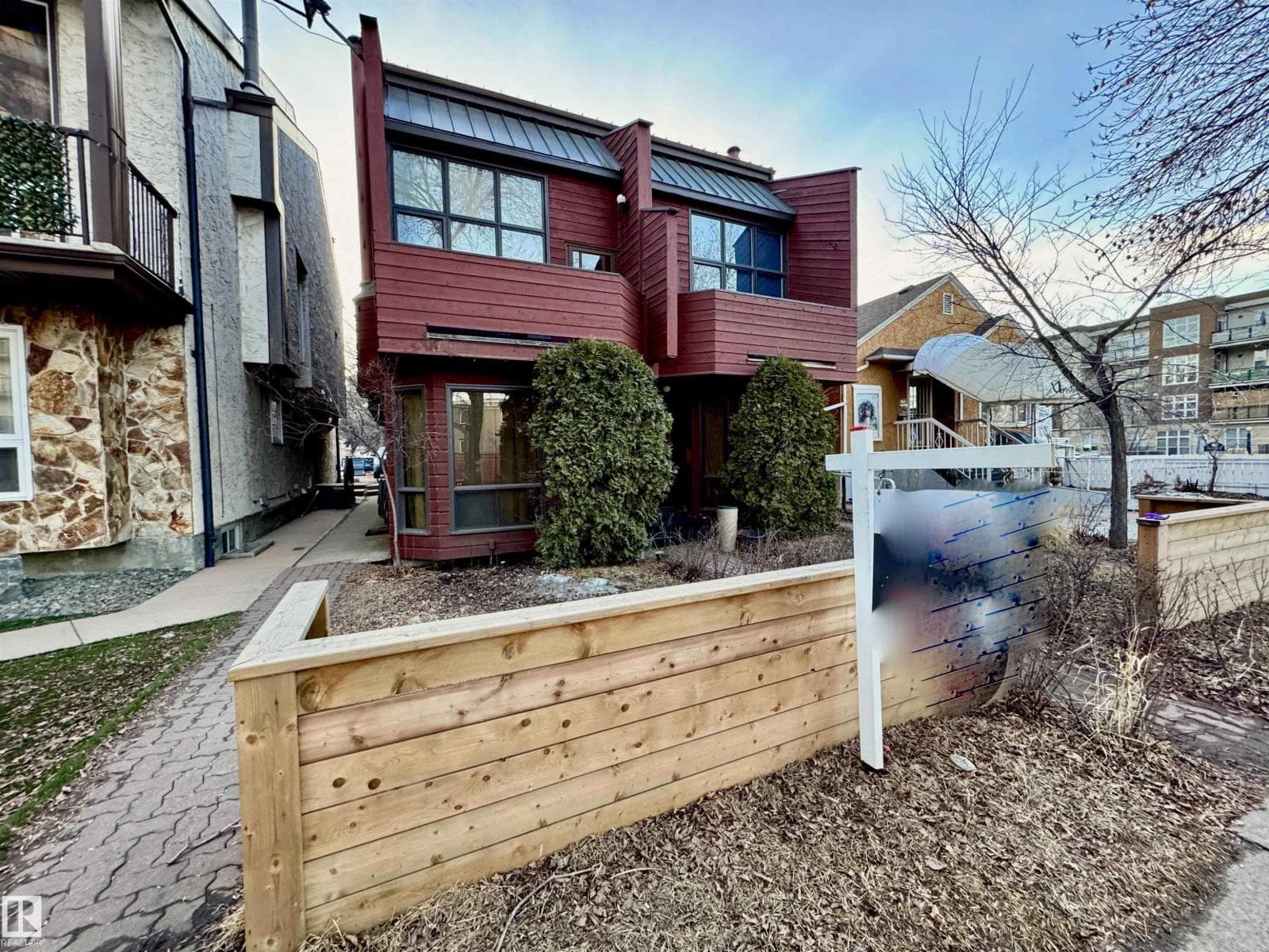 2 bed 2 bath single family at 10346A 121 ST NW — $325,000