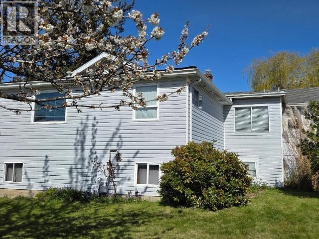 4 bed 2 bath single family at 4570 MICHIGAN AVE — $579,000