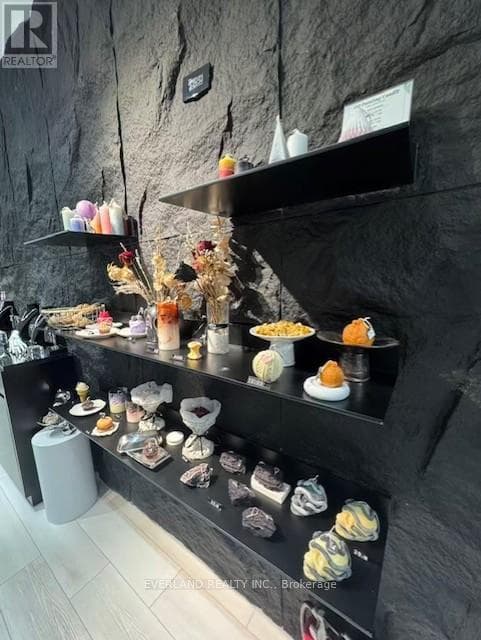 2515 YONGE STREET photo 5