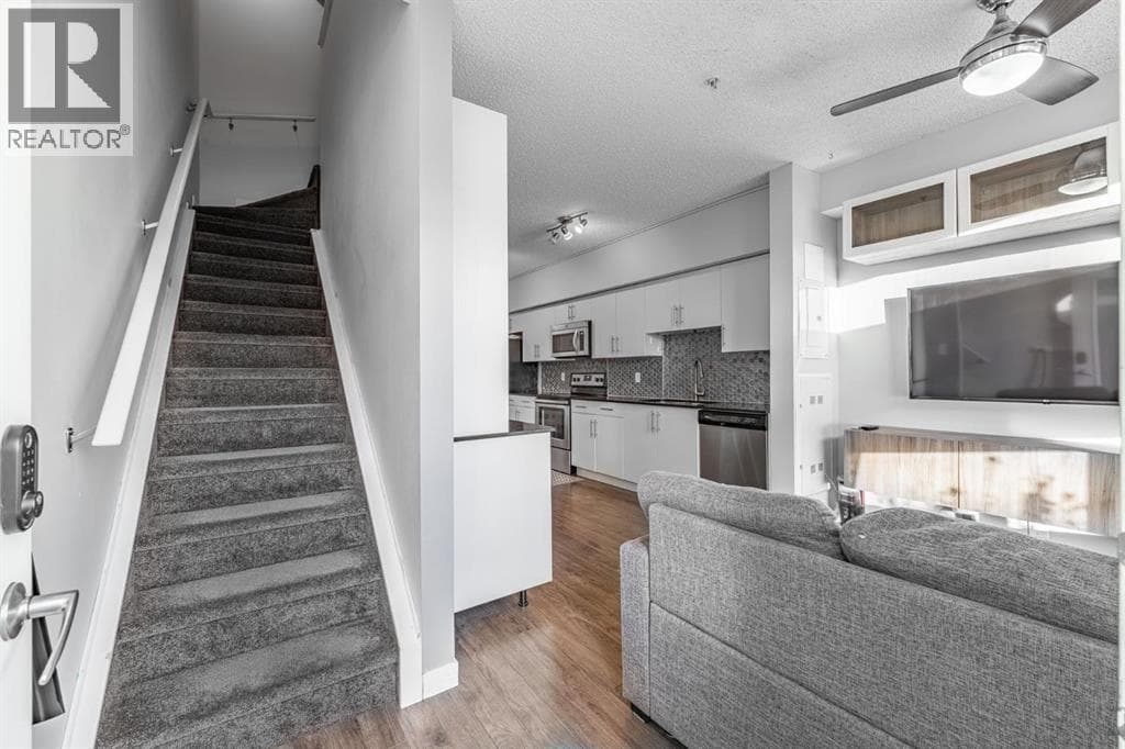 112, 1740 9 Street NW photo 4