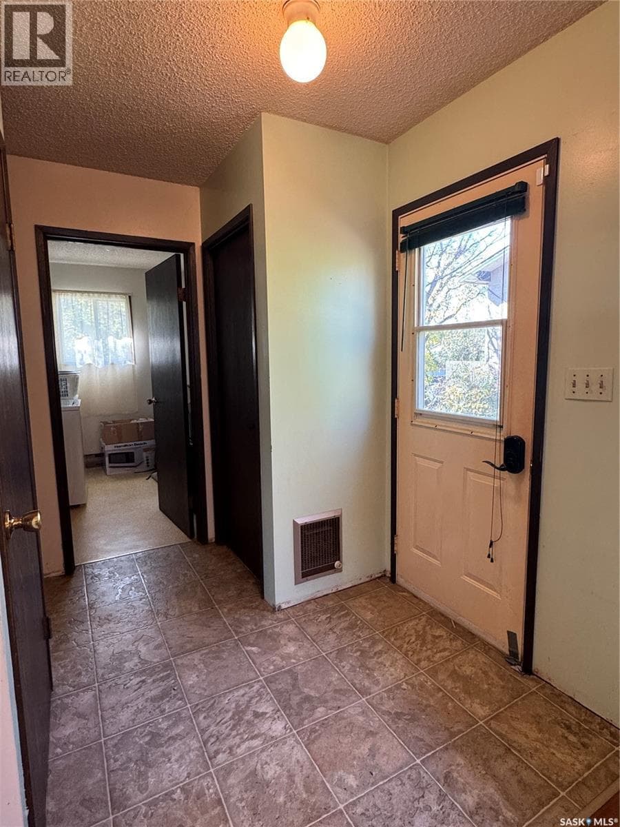 202 4th AVENUE photo 2