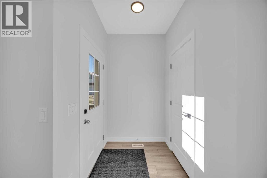 26 Versant Path SW photo 3
