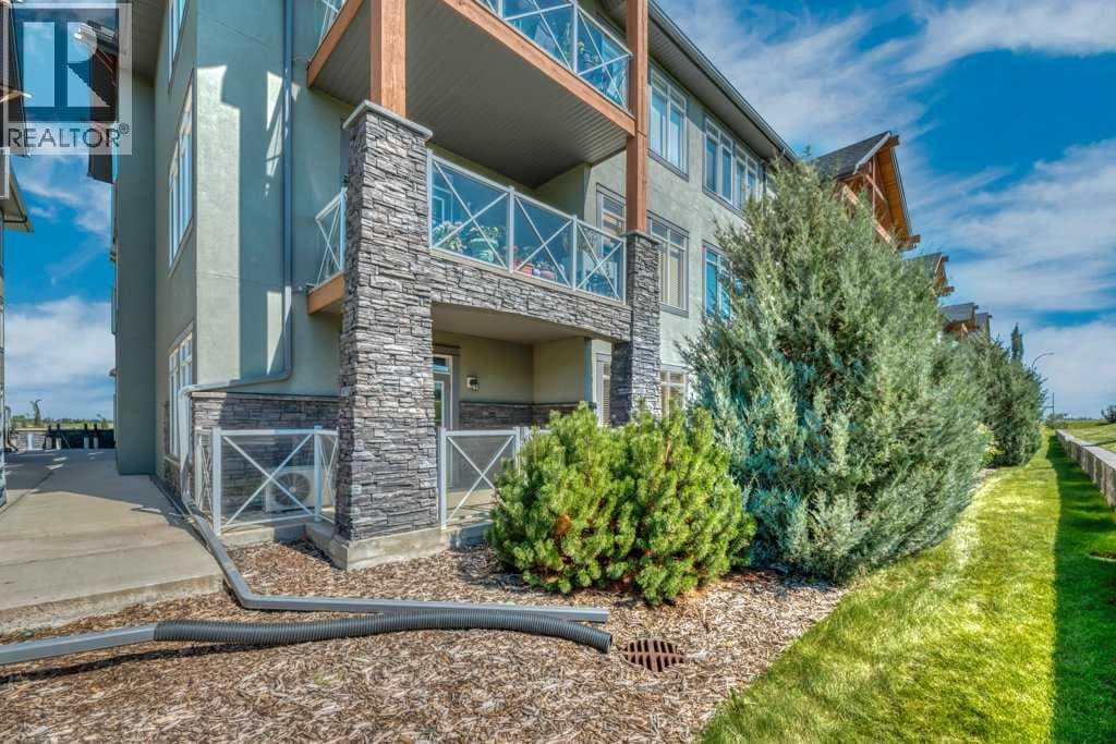 102, 1005B Westmount Drive photo 4