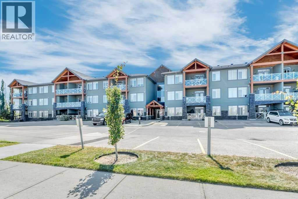 2 bed 2 bath single family at 102, 1005B Westmount Drive — $340,000