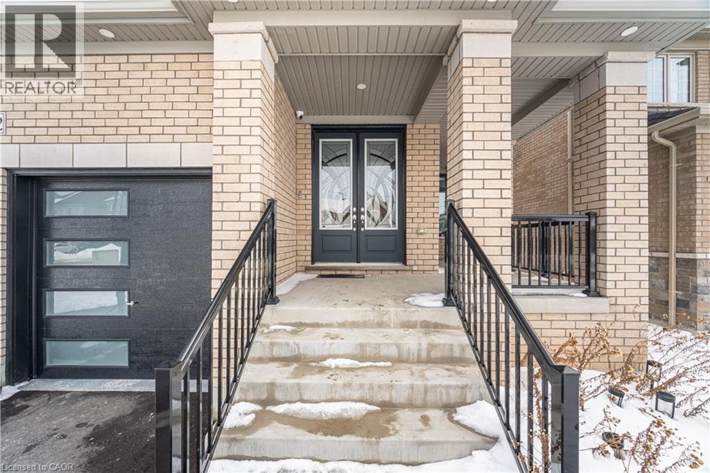 112 BLUEBIRD Boulevard photo 2
