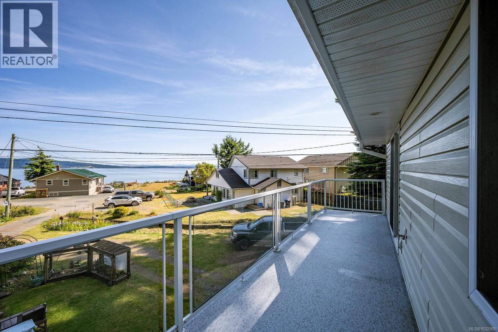5 6919 Island Hwy W photo 2