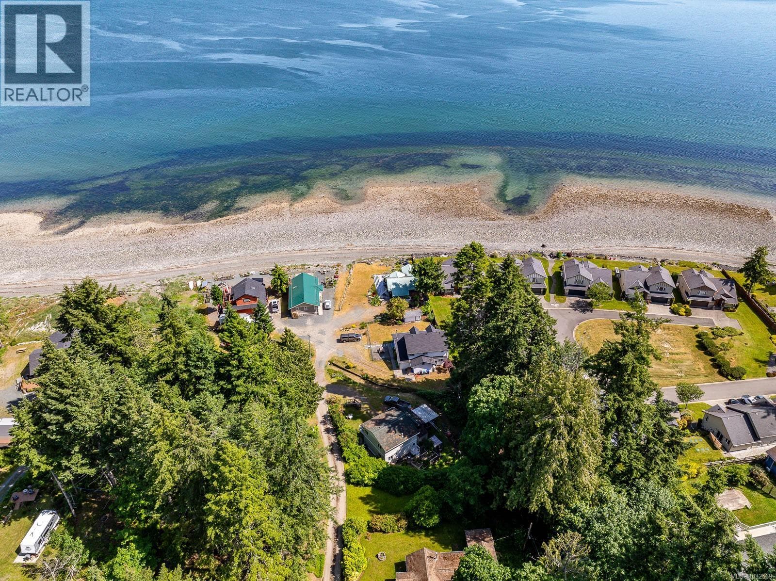 5 6919 Island Hwy W photo 3