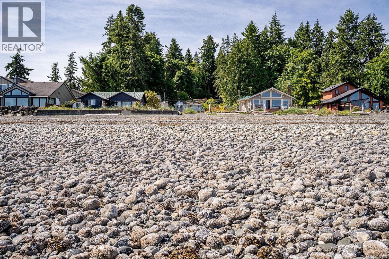 5 6919 Island Hwy W photo 4
