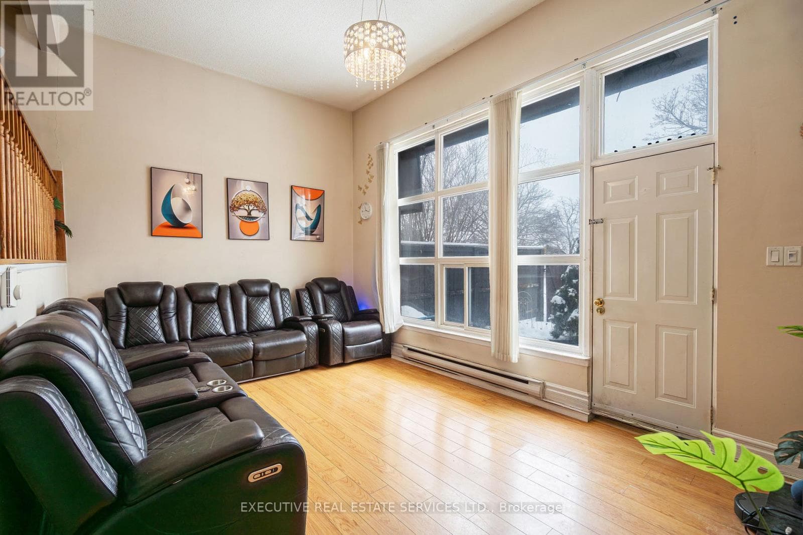 25 BRIAR PATH N photo 4