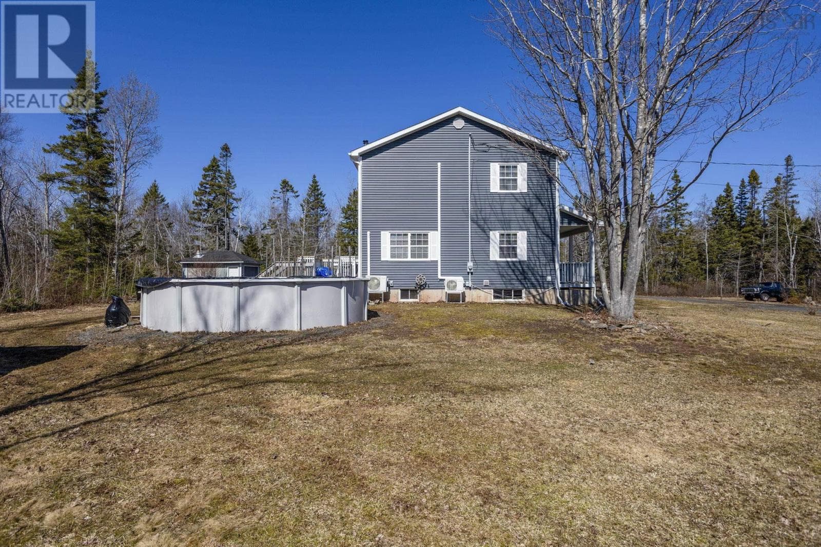47 MacDonald Drive photo 3