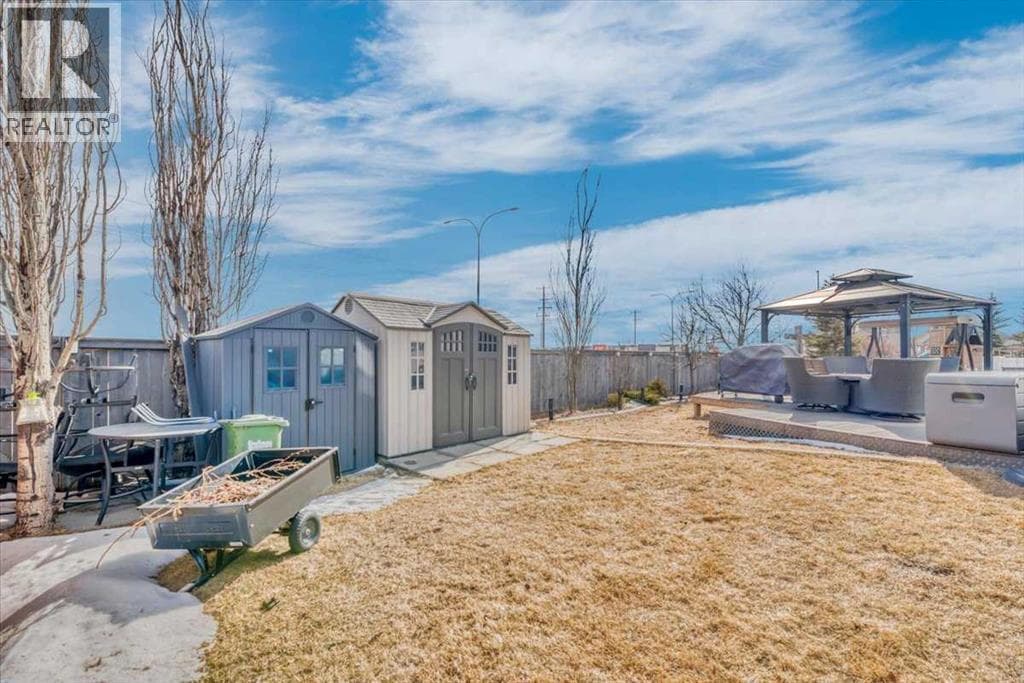 260 Ranch Close photo 4