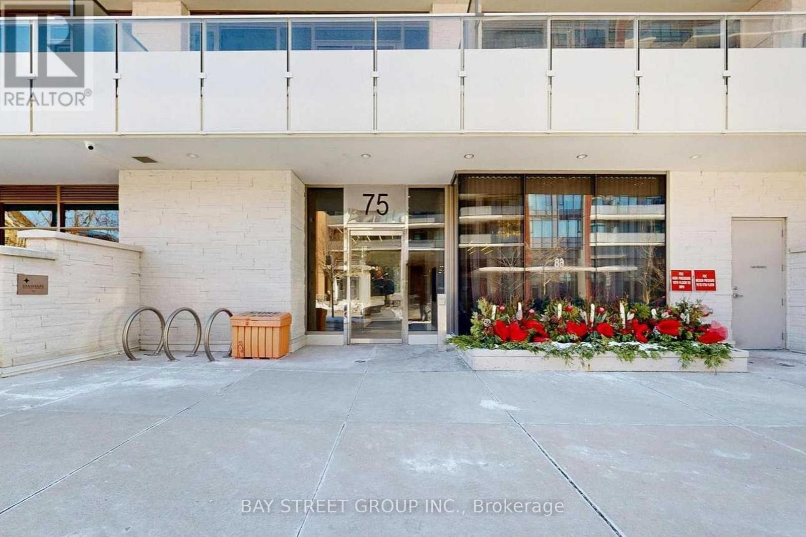 1509 - 75 CANTERBURY PLACE photo 2