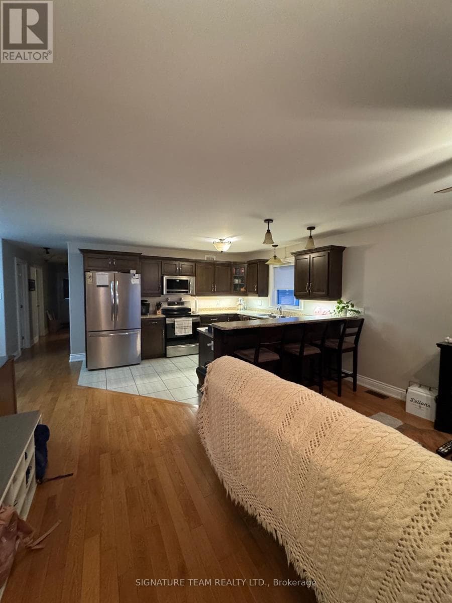 675 ABERDEEN STREET photo 3
