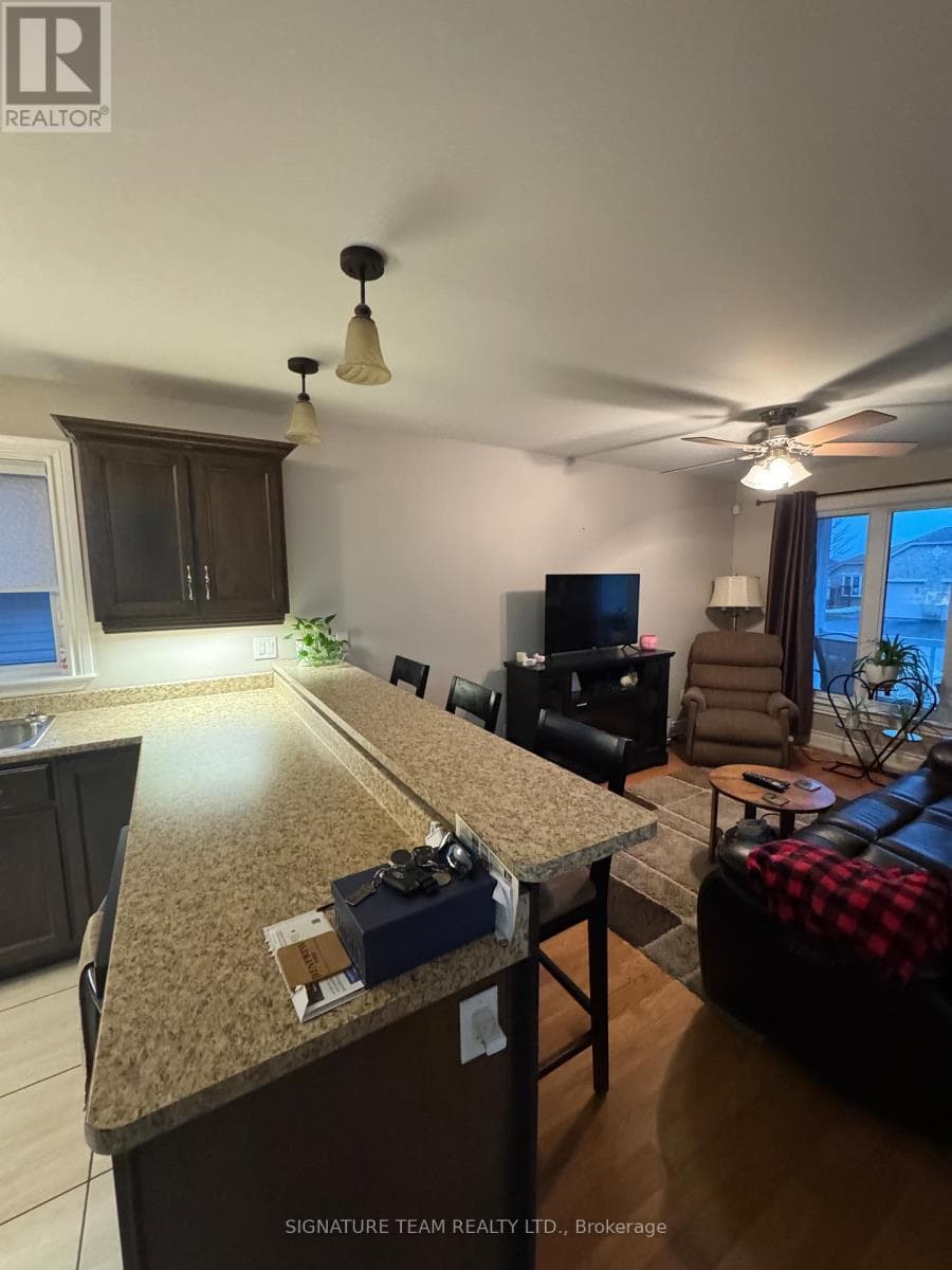 675 ABERDEEN STREET photo 4