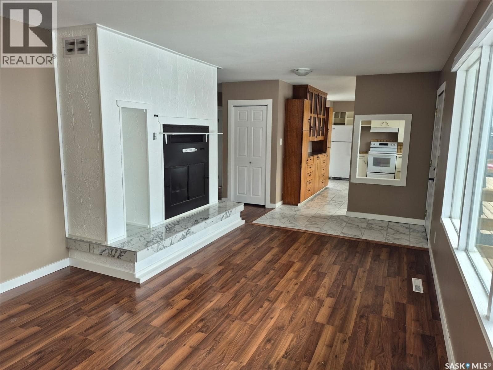 McKenzie Acreage — photo 3