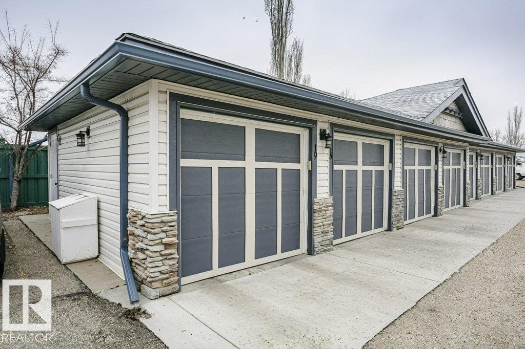 #19 2565 HANNA CR NW photo 4