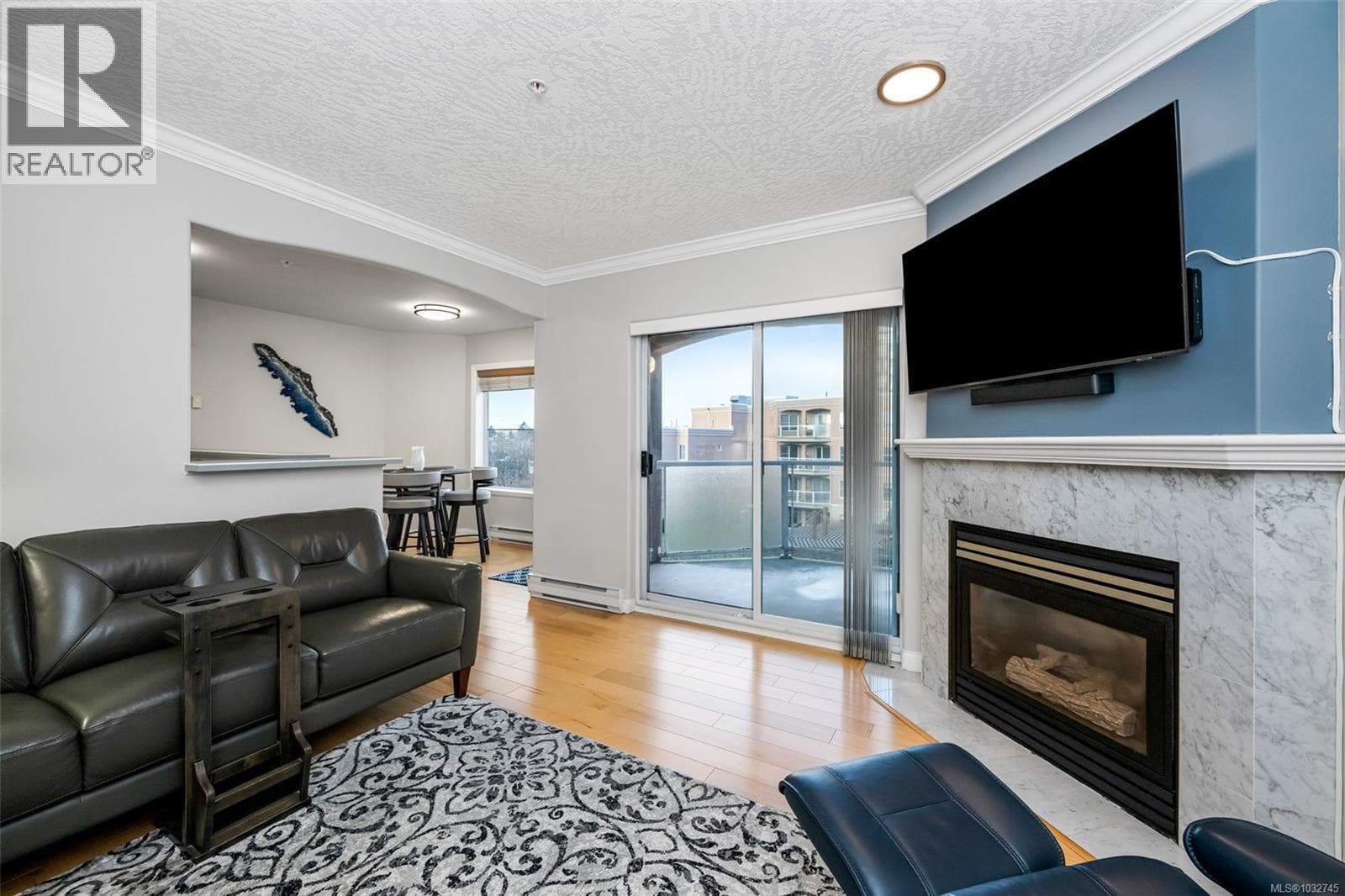 306 405 Quebec St photo 4