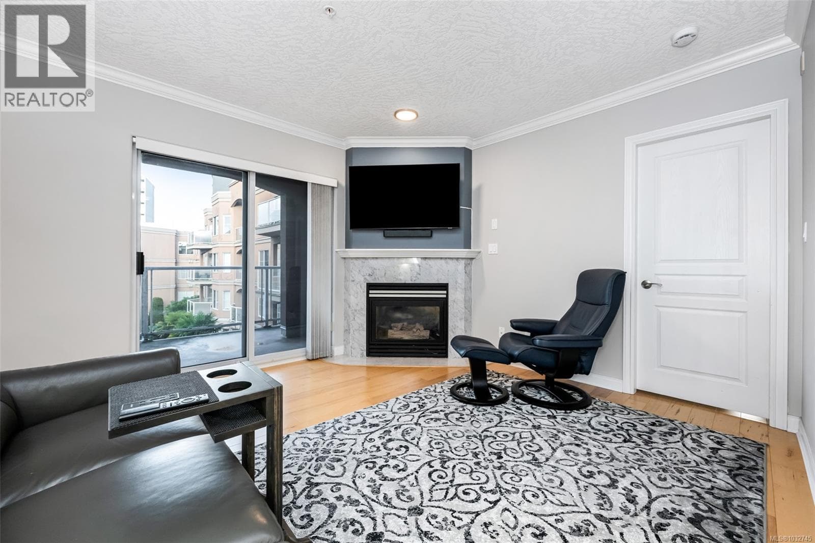 306 405 Quebec St photo 5