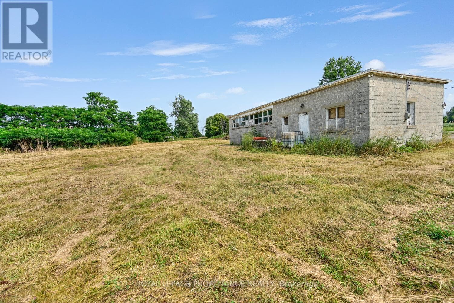 608 FROOM ROAD photo 2
