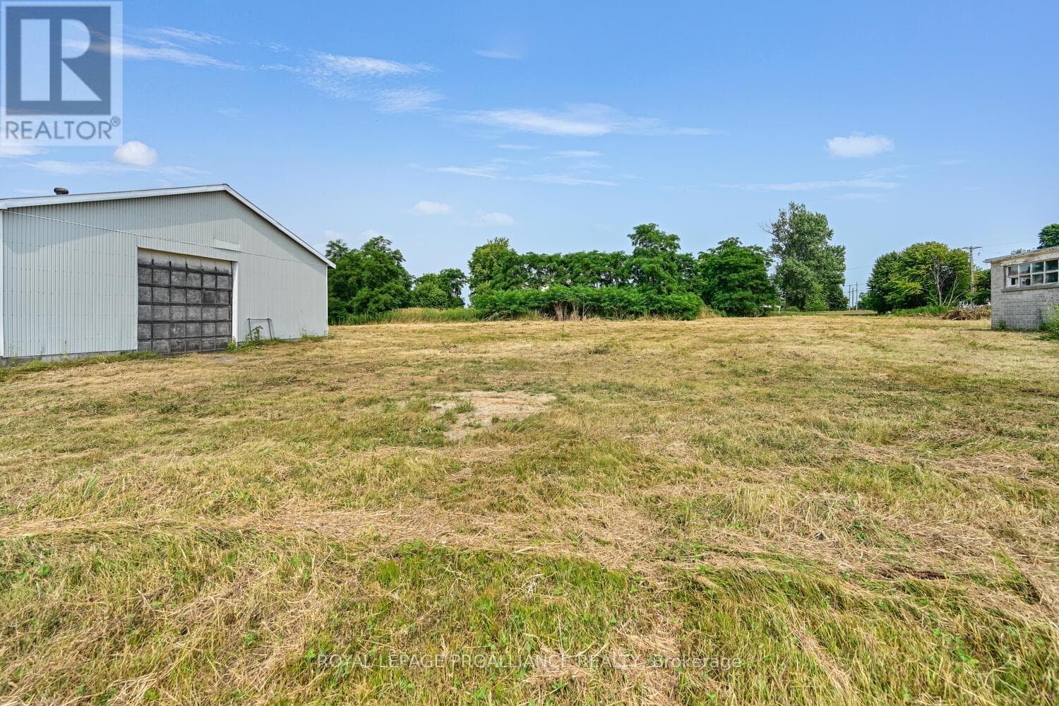 608 FROOM ROAD photo 3