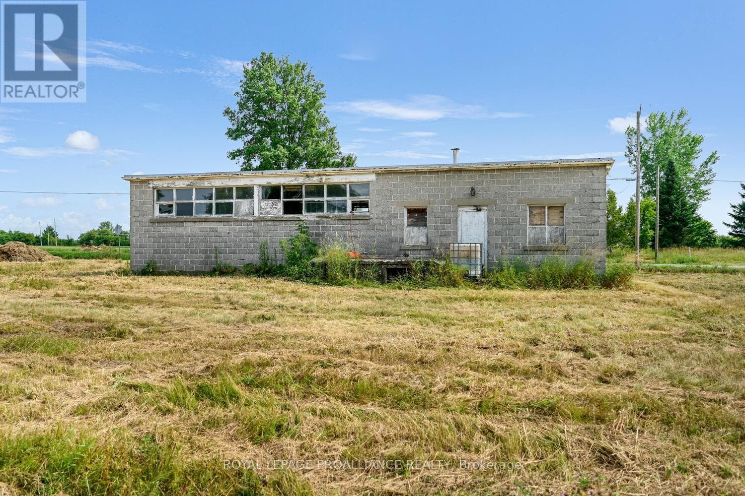 608 FROOM ROAD photo 4