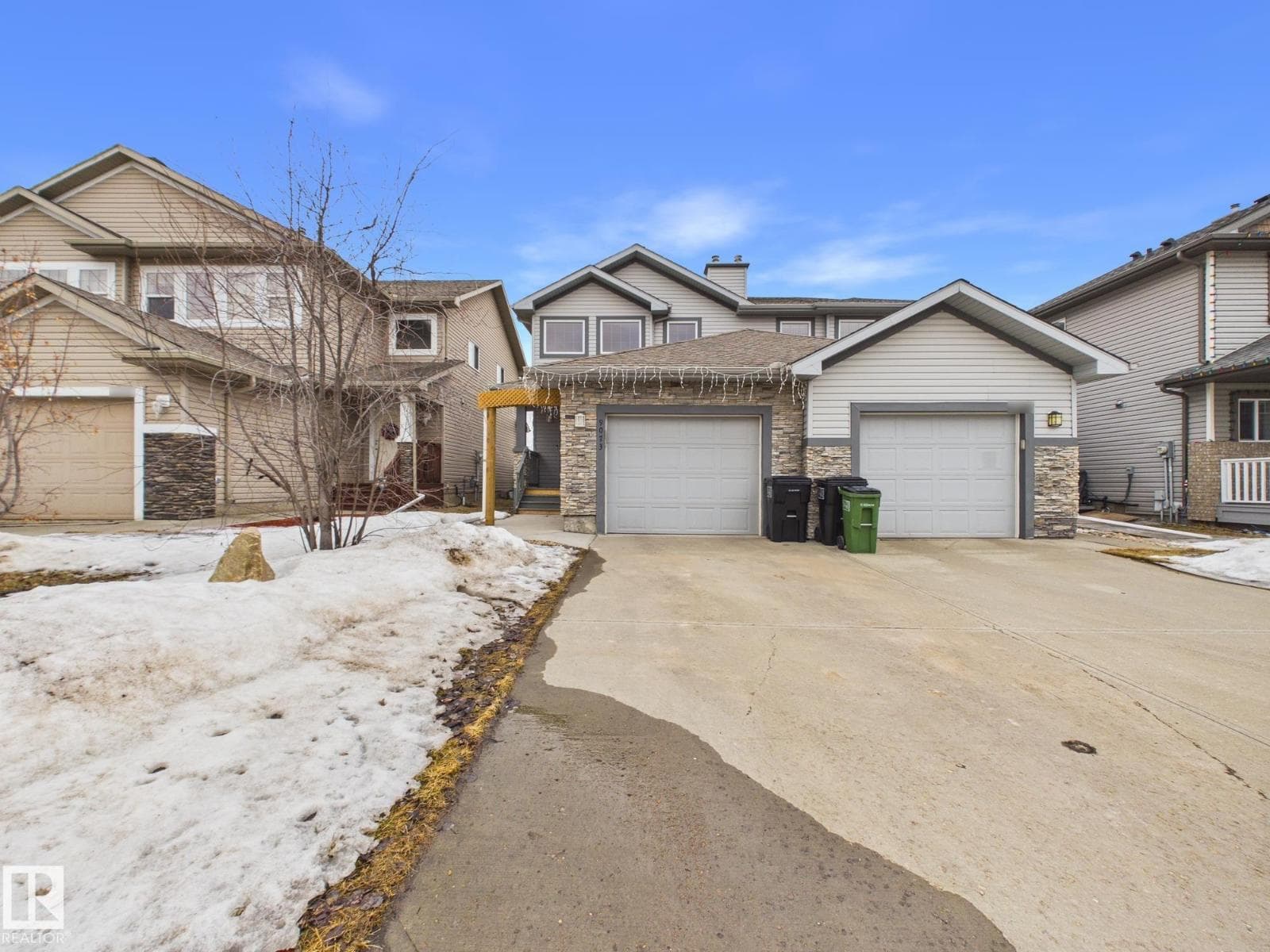 3 bed 3 bath single family at 9073 Scott CR NW — $390,000
