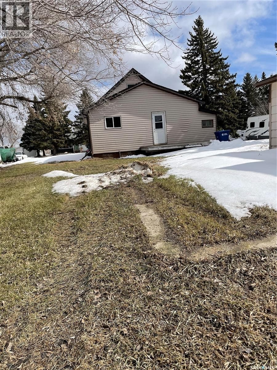 406 Southesk STREET — photo 4