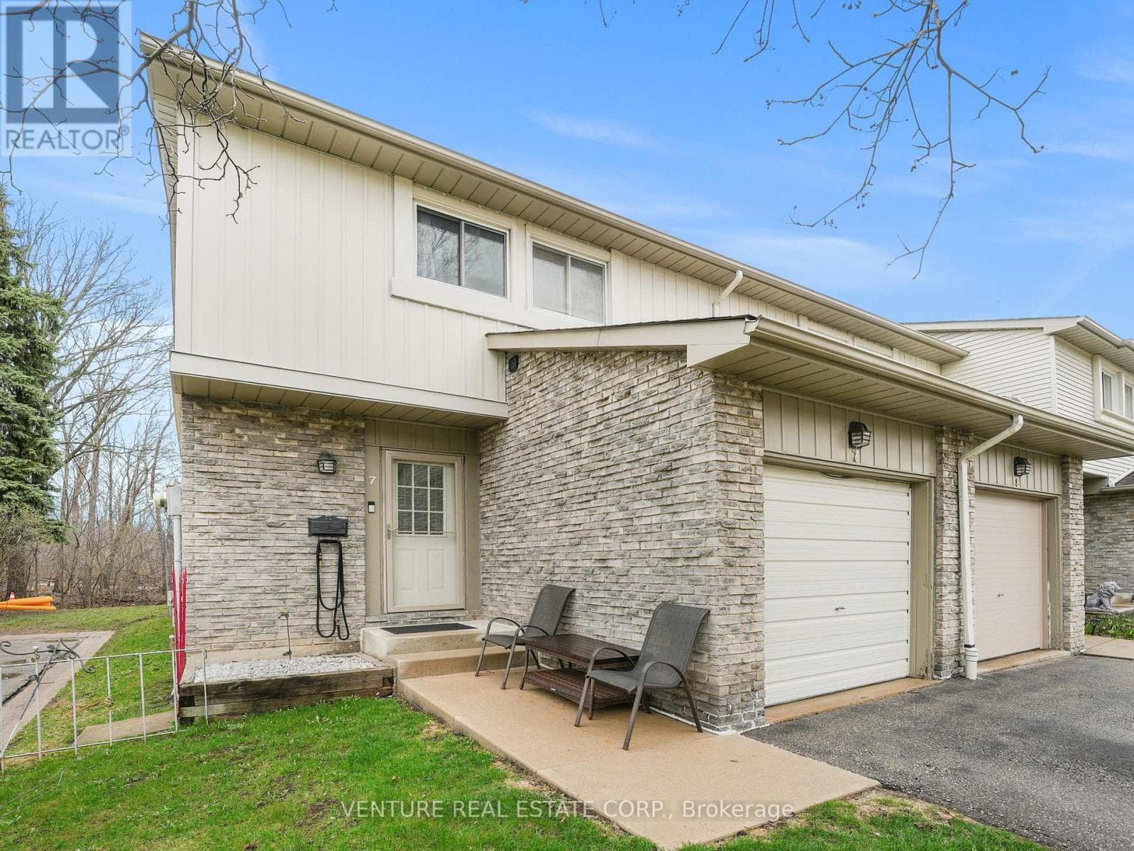 7 - 6779 GLEN ERIN DRIVE photo 2