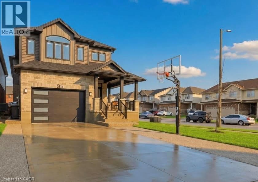 95 DALLAN Drive photo 4