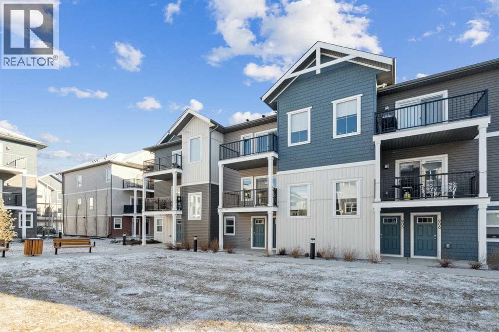 1 bed 1 bath single family at 903, 24 Rivercrest Drive — $310,000