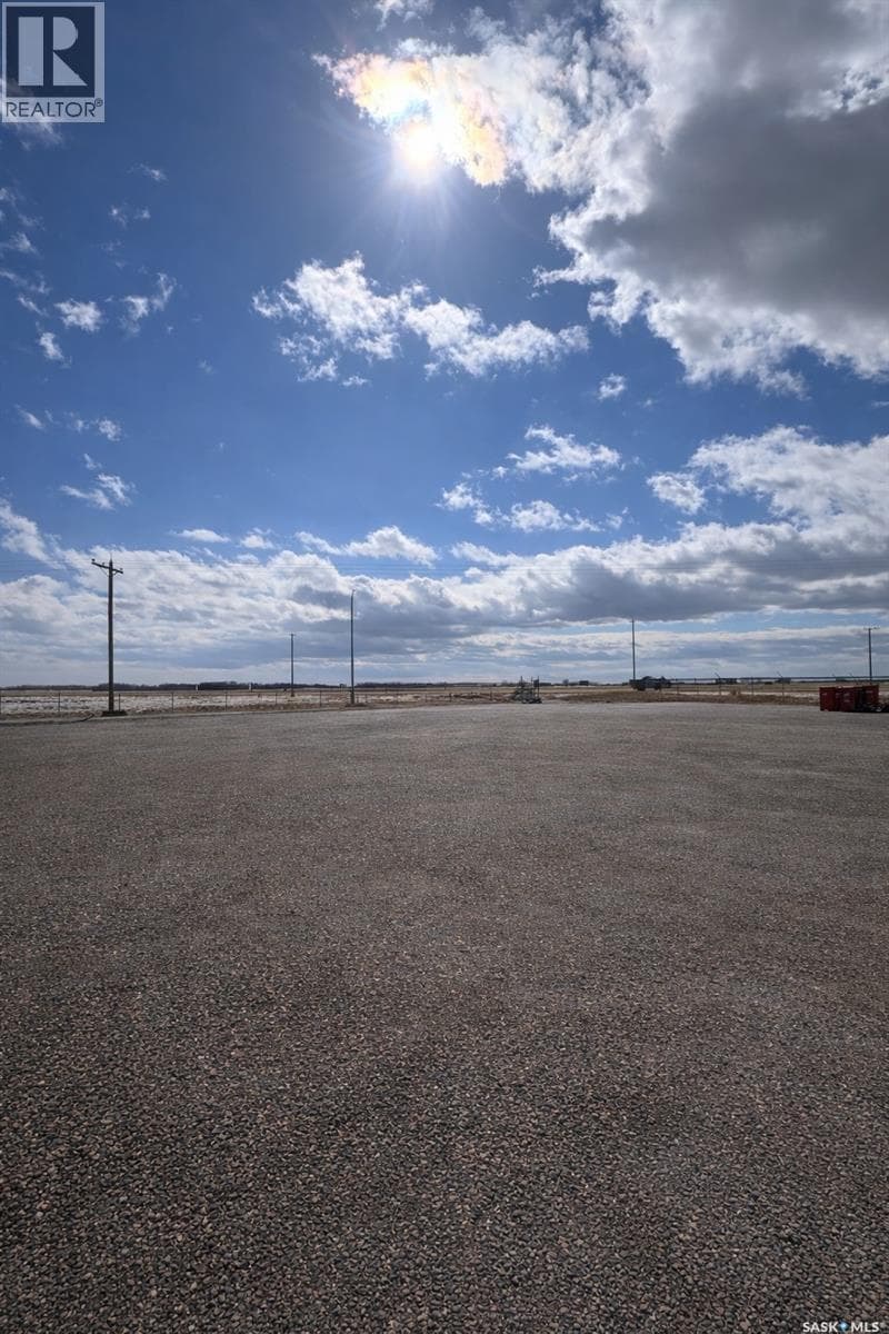 9&10 213 Service ROAD W — photo 4