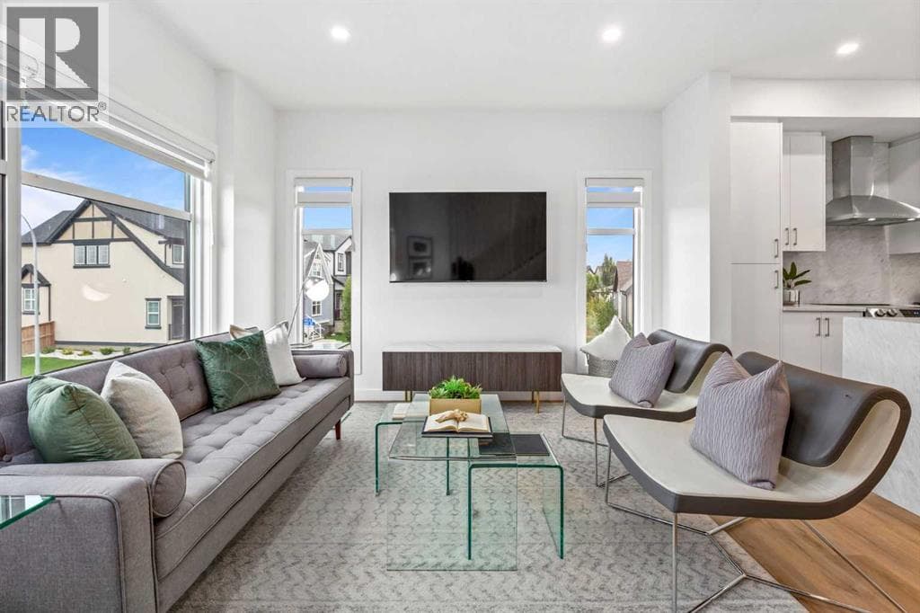 407, 200 Belvedere Boulevard SE photo 3