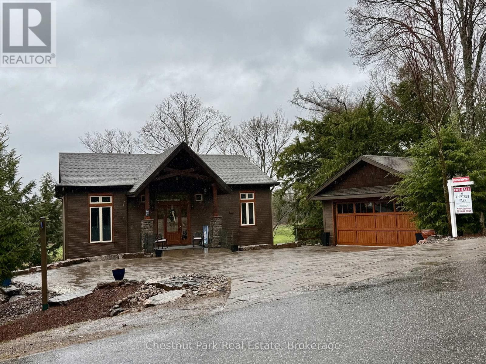 41 CLUBHOUSE DRIVE photo 4