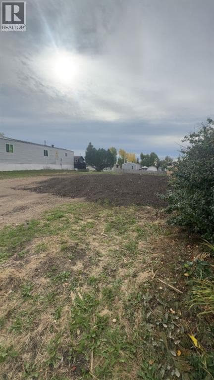 9729 120 Avenue photo 3