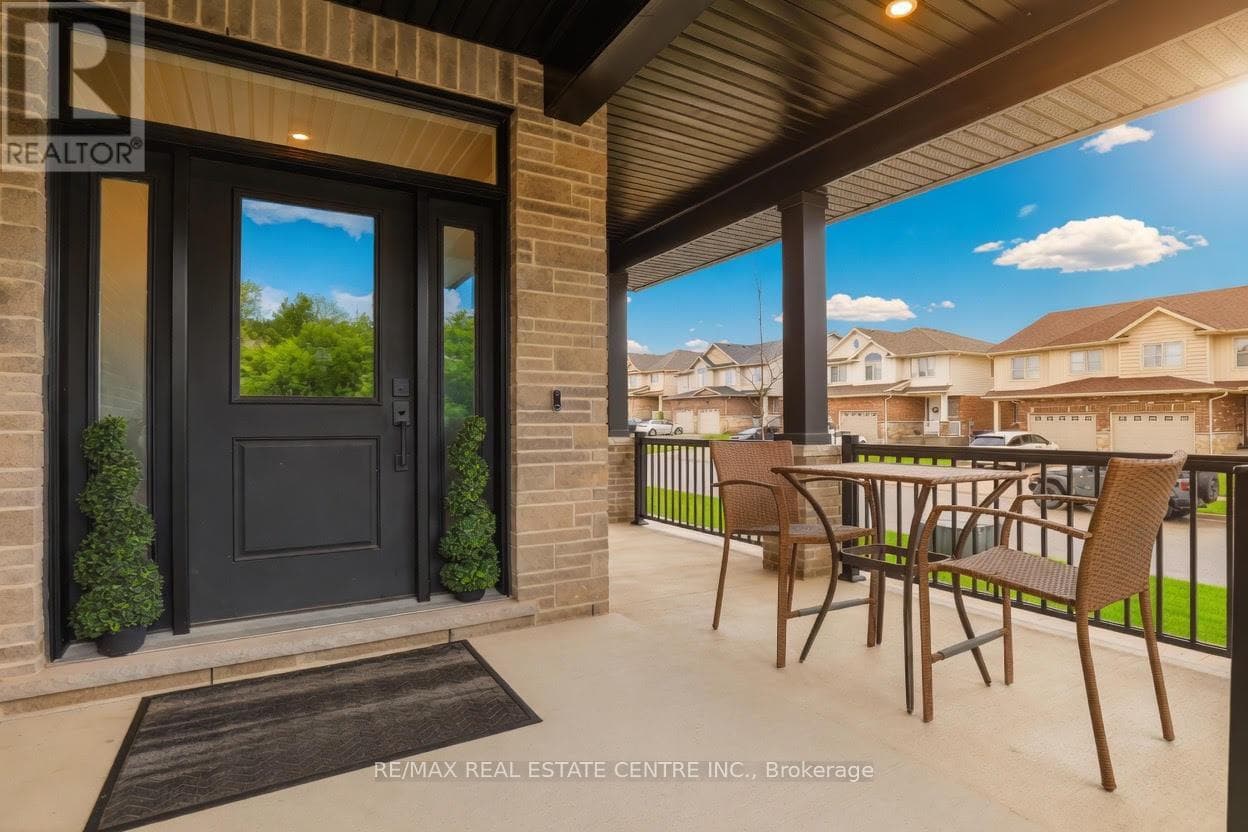 95 DALLAN DRIVE photo 3