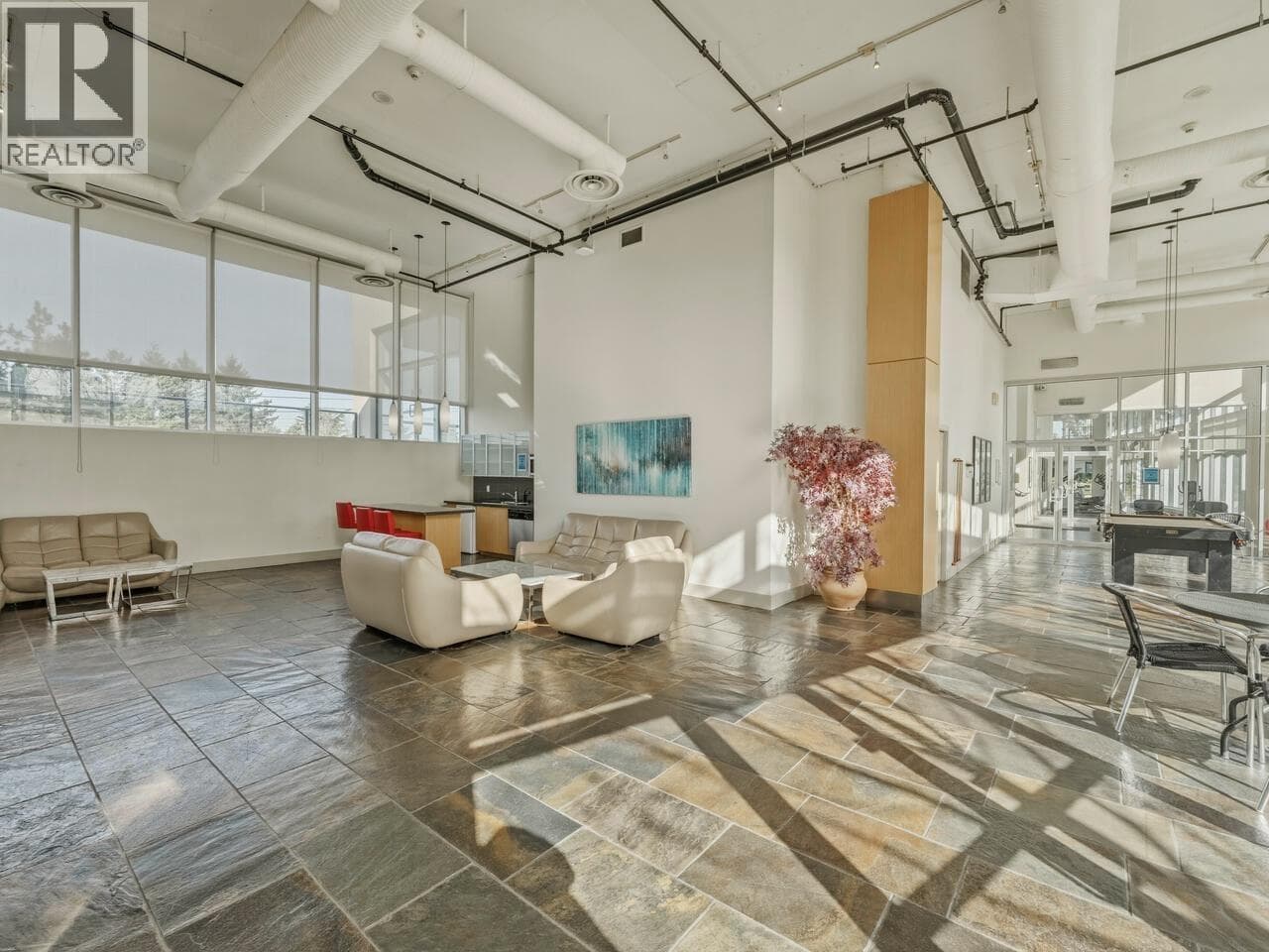 1705 9188 HEMLOCK DRIVE photo 5