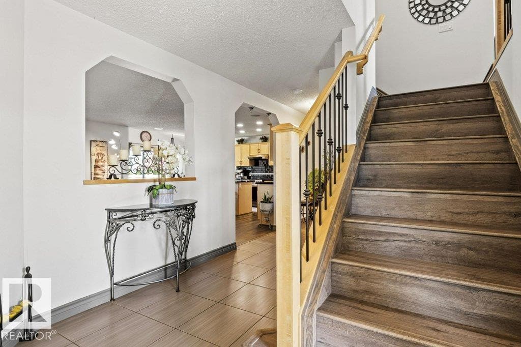 16820 57 ST NW photo 5