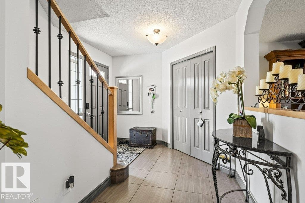 16820 57 ST NW photo 4