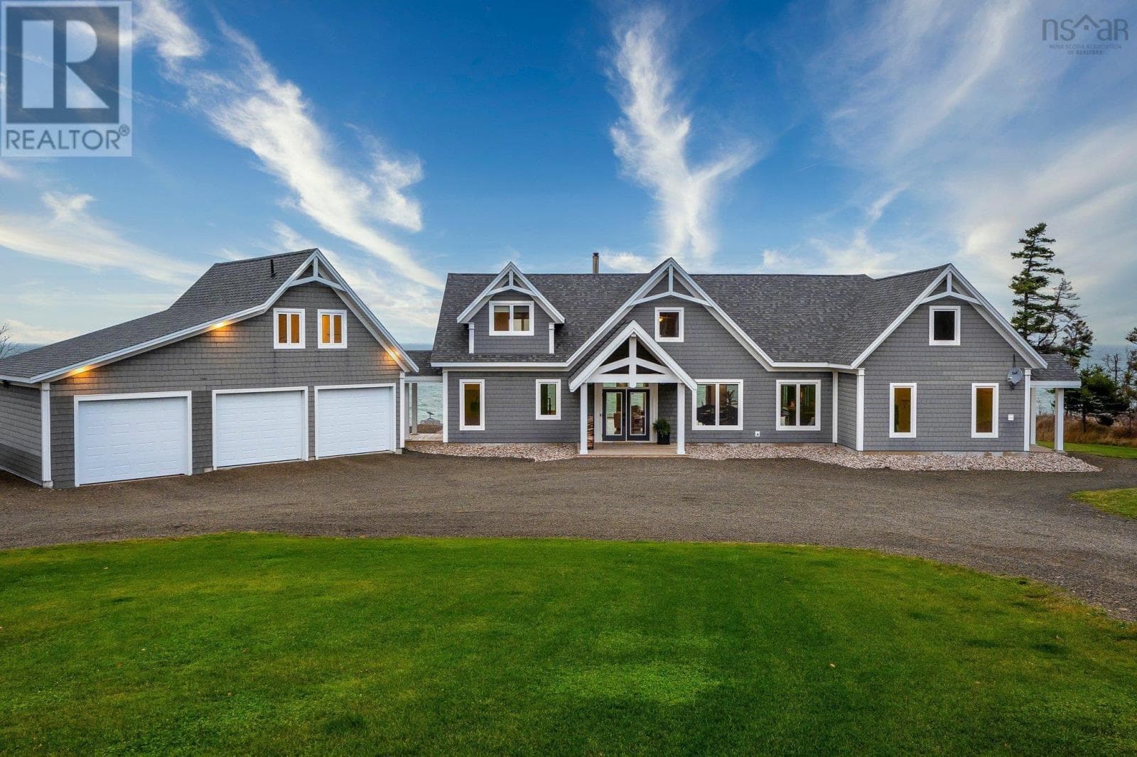 5199 Shore Road photo 2