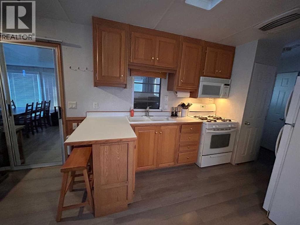 186 2540 TWP 353 photo 5